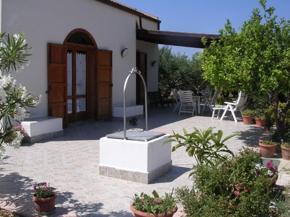 Bed and Breakfast Uliveto House Кастелламмаре-дель-Голфо Экстерьер фото